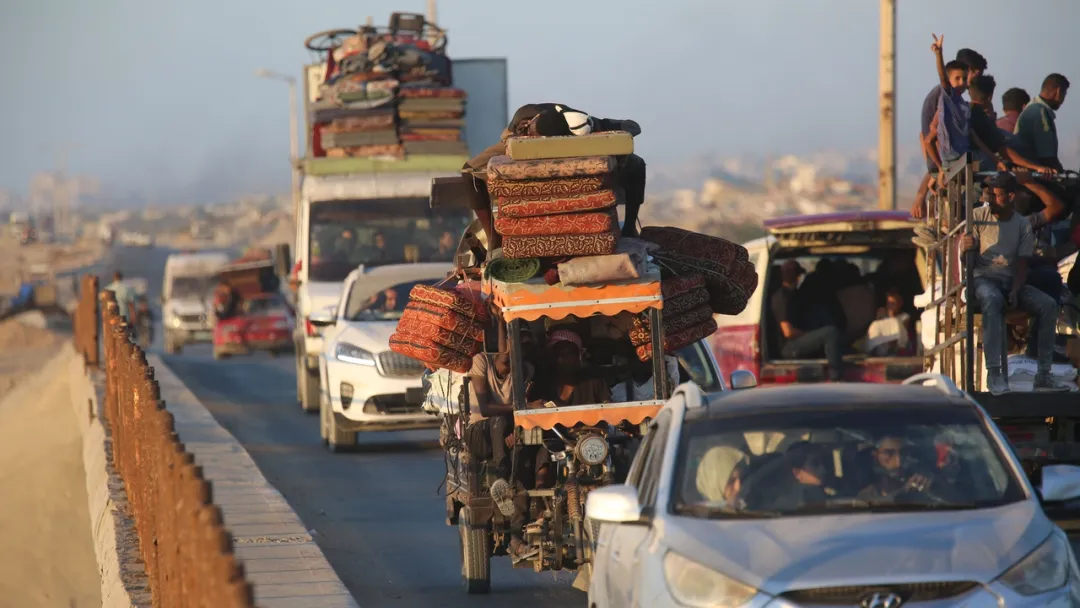 Deslocamento forçado em massa no nordeste de Gaza à medida que os ataques israelitas se intensificam