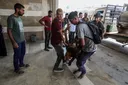 Izrael ubio petero Palestinaca širom Gaze, uključujući raseljene osobe