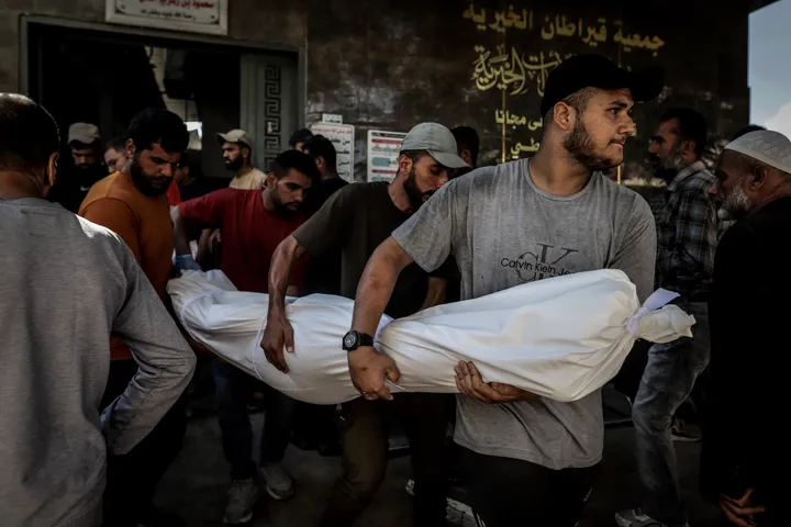 Israel recrudece ataques en Gaza: aumentan las muertes y las protestas internas