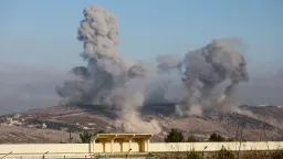 لبنان.. الطيران الإسرائيلي يشن 10 غارات على النبطية وجيشُ الاحتلال يتحدث عن استهداف موقع لحزب الله
