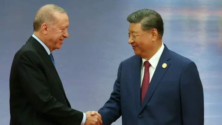 Chinese leader Xi praise Turkey for dia 'self-reliance'