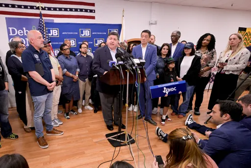 Over 50 Democratic lawmakers flee Texas state to block Republicans' gerrymandering plan