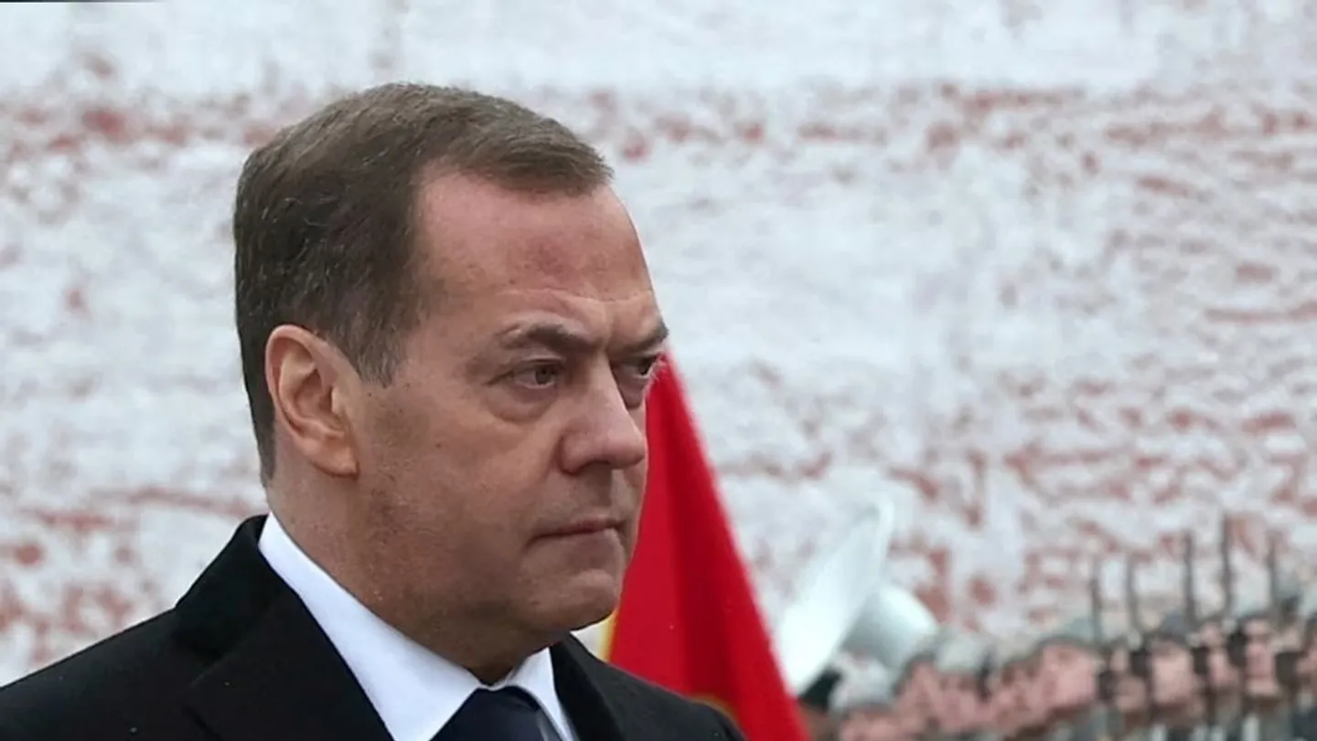 Кремль: внешнюю политику РФ определяет не Медведев