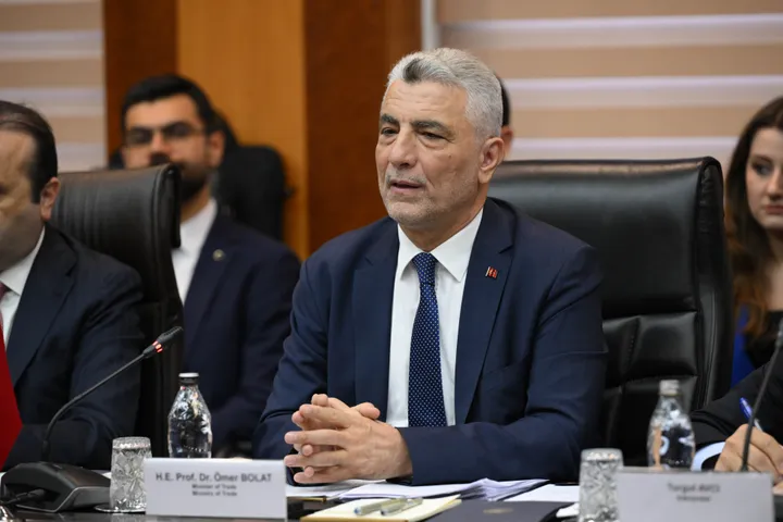 Türkiye to revive transport corridors with Syria: minister