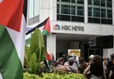 États-Unis: manifestations contre la couverture média de la guerre à Gaza
