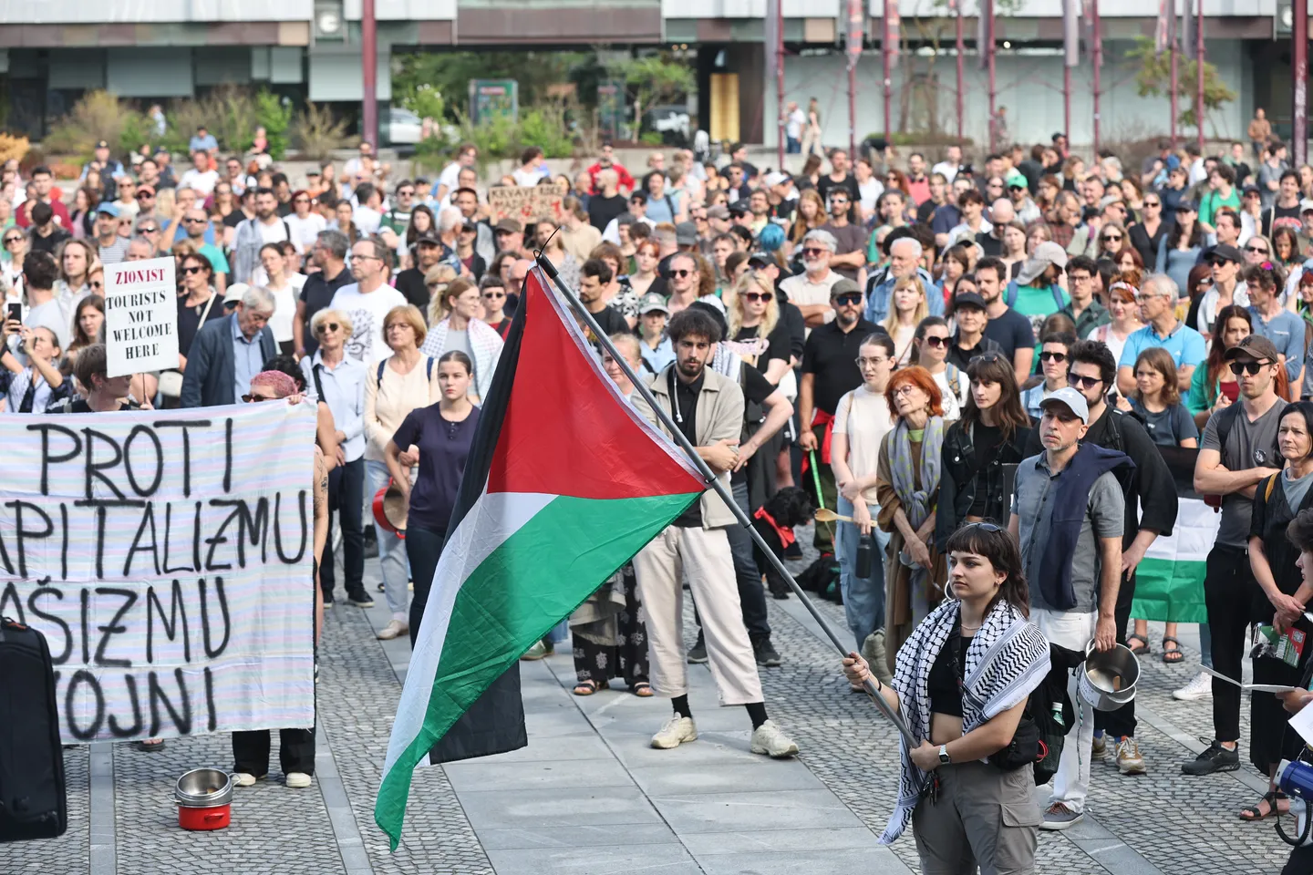 Ljubljana: Demonstranti zahtijevali hitnu akciju vlade kako bi se zaustavio genocid u Gazi