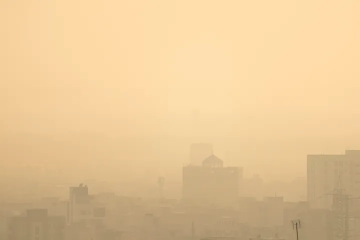 آلودگی هوا سالانه جان ۵۰ هزار نفر را در ایران میگیرد