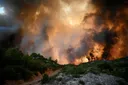 „Größtes Feuer seit 1949“: Flächenbrand wütet in Frankreich