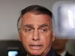 Bolsonaro recorre contra ordem de prisão domiciliária em caso ligado a Trump