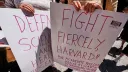 Cientistas de Harvard alertam para retrocessos após Trump suspender o financiamento de investigação