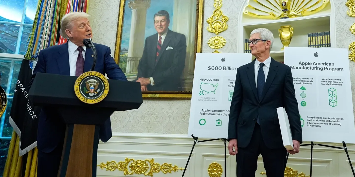 Trump anuncia tarifa de 100% sobre semicondutores e isenta empresas que transfiram produção aos EUA