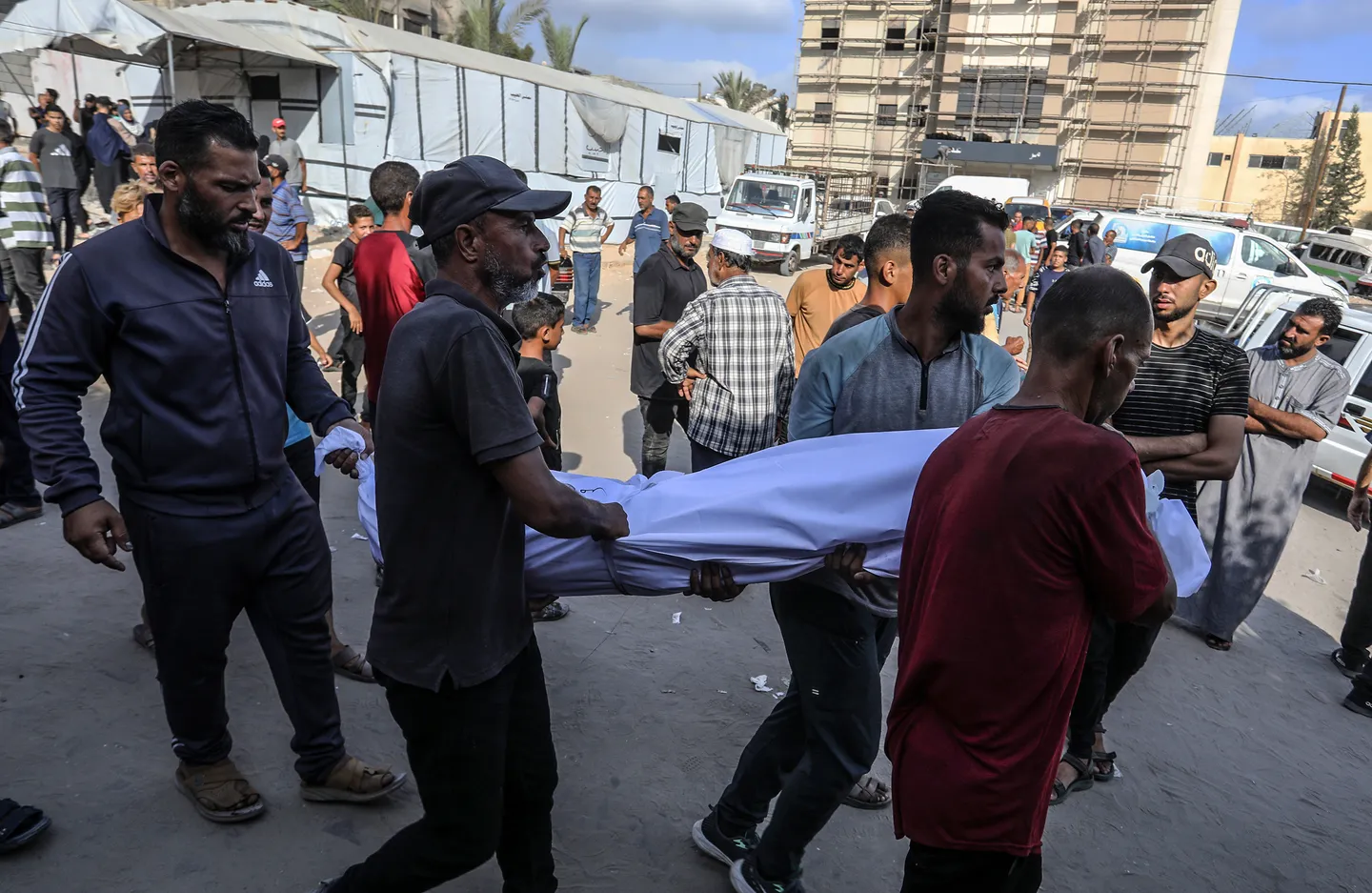 Sedam Palestinaca ubijeno, deseci ranjeni u izraelskim napadima širom Gaze