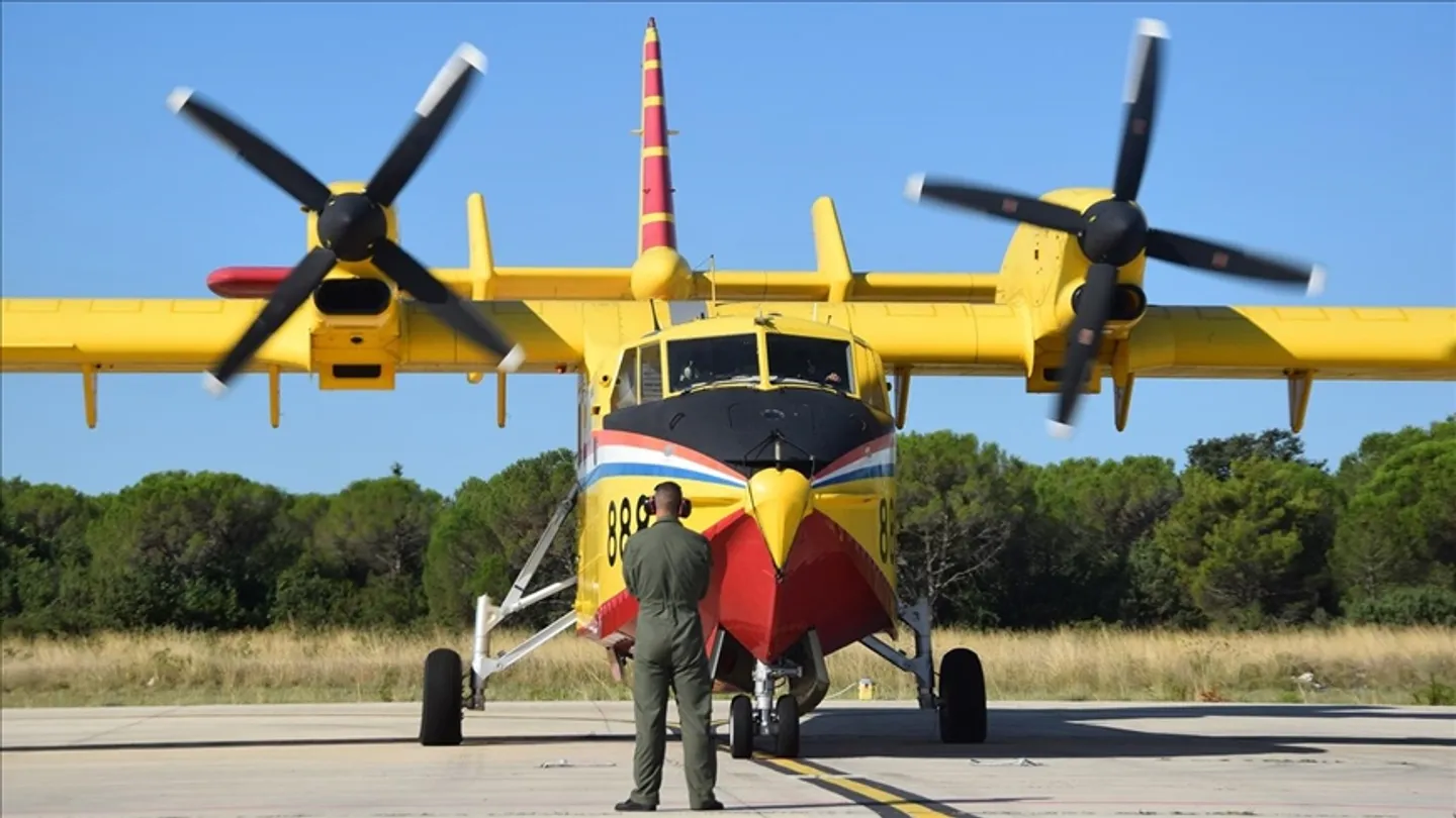 Hrvatska poslala protivpožarni avion u Albaniju