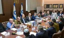قادة الأجهزة الأمنية الإسرائيلية يعارضون خطة نتنياهو لاحتلال غزة خشية على حياة الأسرى والجنود
