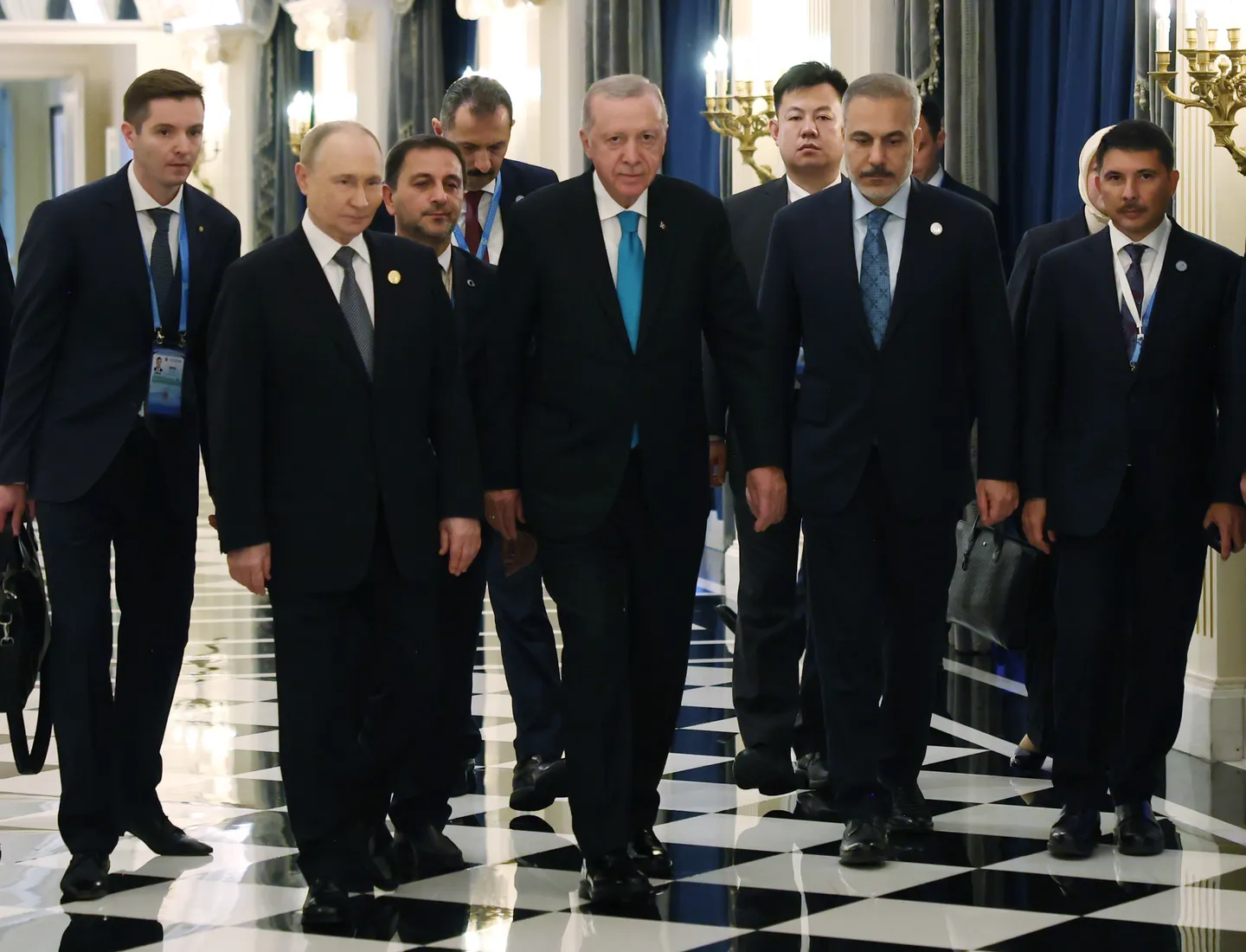 Путин му се заблагодари на Ердоган за улогата на Туркије во преговорите за Украина