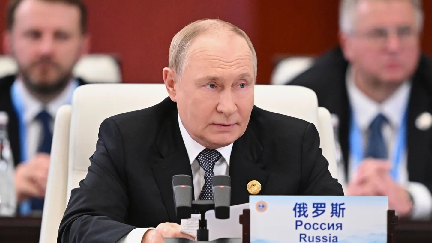 Putin afirma que "acordos" alcançados na cimeira do Alasca abrem caminho para a paz na Ucrânia