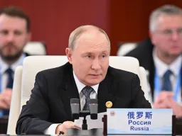 Putin afirma que "acordos" alcançados na cimeira do Alasca abrem caminho para a paz na Ucrânia