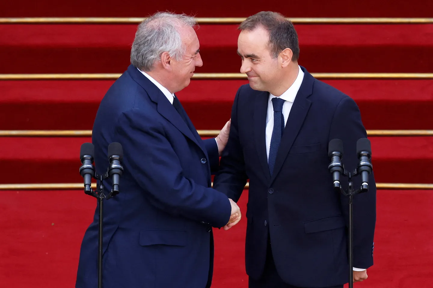 Lecornu promet des "ruptures" pour sortir de la crise politique
