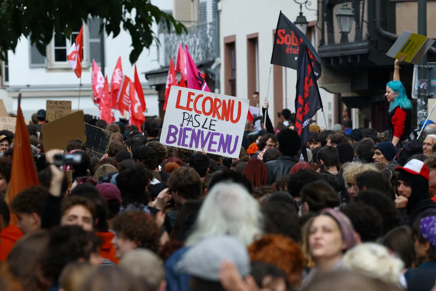 “Bloquons tout”: fraîchement nommé, Sébastien Lecornu fait son baptême dans la pagaille