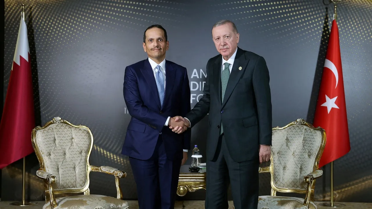 Նախագահ Էրդողանը հեռախոսազրույց է ունեցել Քաթարի էմիր շեյխ Թամիմ բին Համադ ալ Թանինի հետ