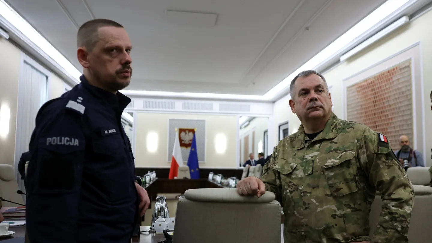 Defesas aéreas da NATO defrontam-se com drones russos no espaço aéreo da Polónia