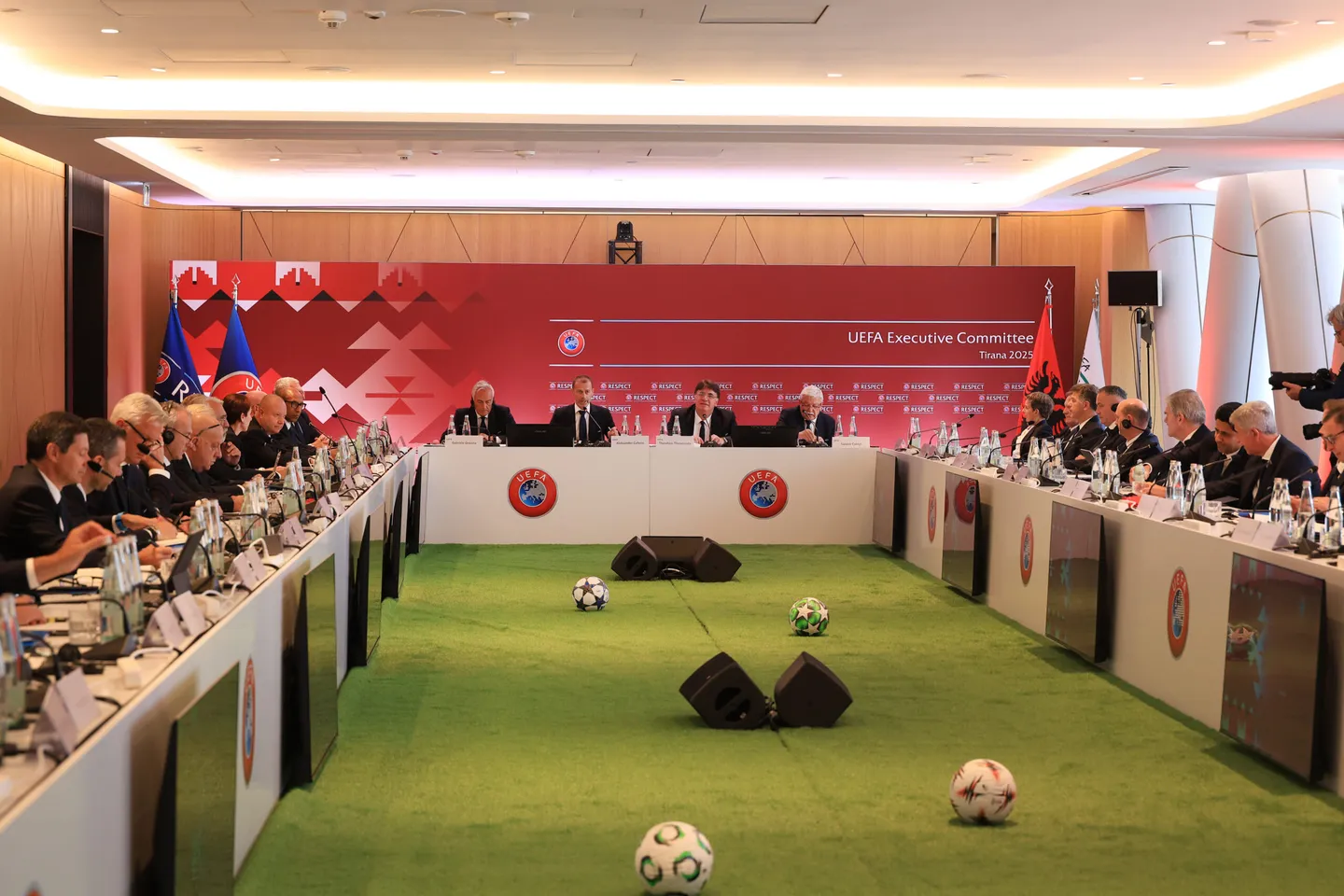 Mbledhja e Komitetit Ekzekutiv të UEFA-s për herë të parë në Shqipëri