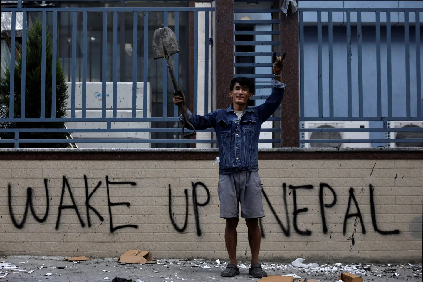 Nepal president seeks to end crisis as consultations continue to form new govt
