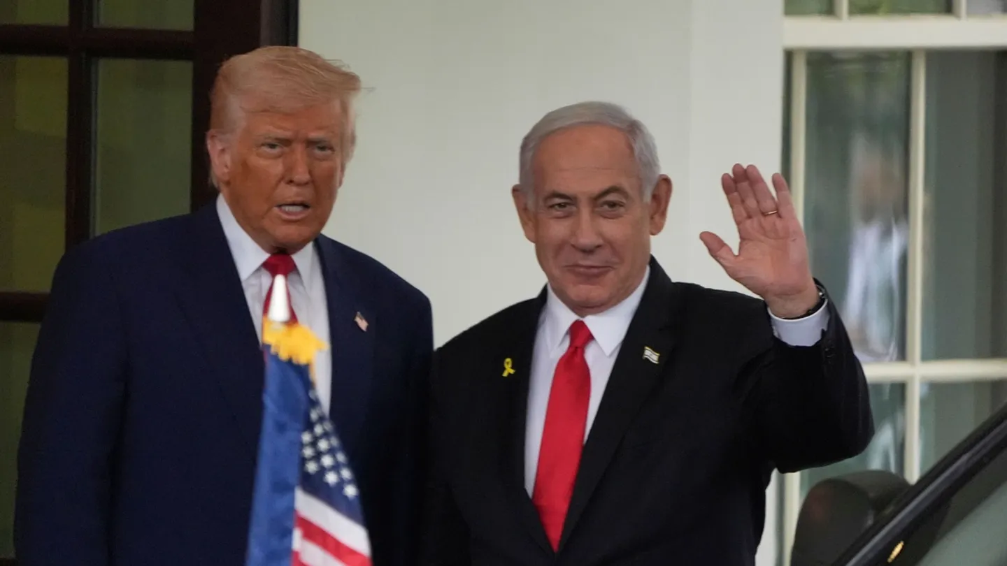 Трамптын Нетаньяху менен Катар чабуулуна байланыштуу телефон сүйлөшүүлөрүнүн өткөнү билдирилди