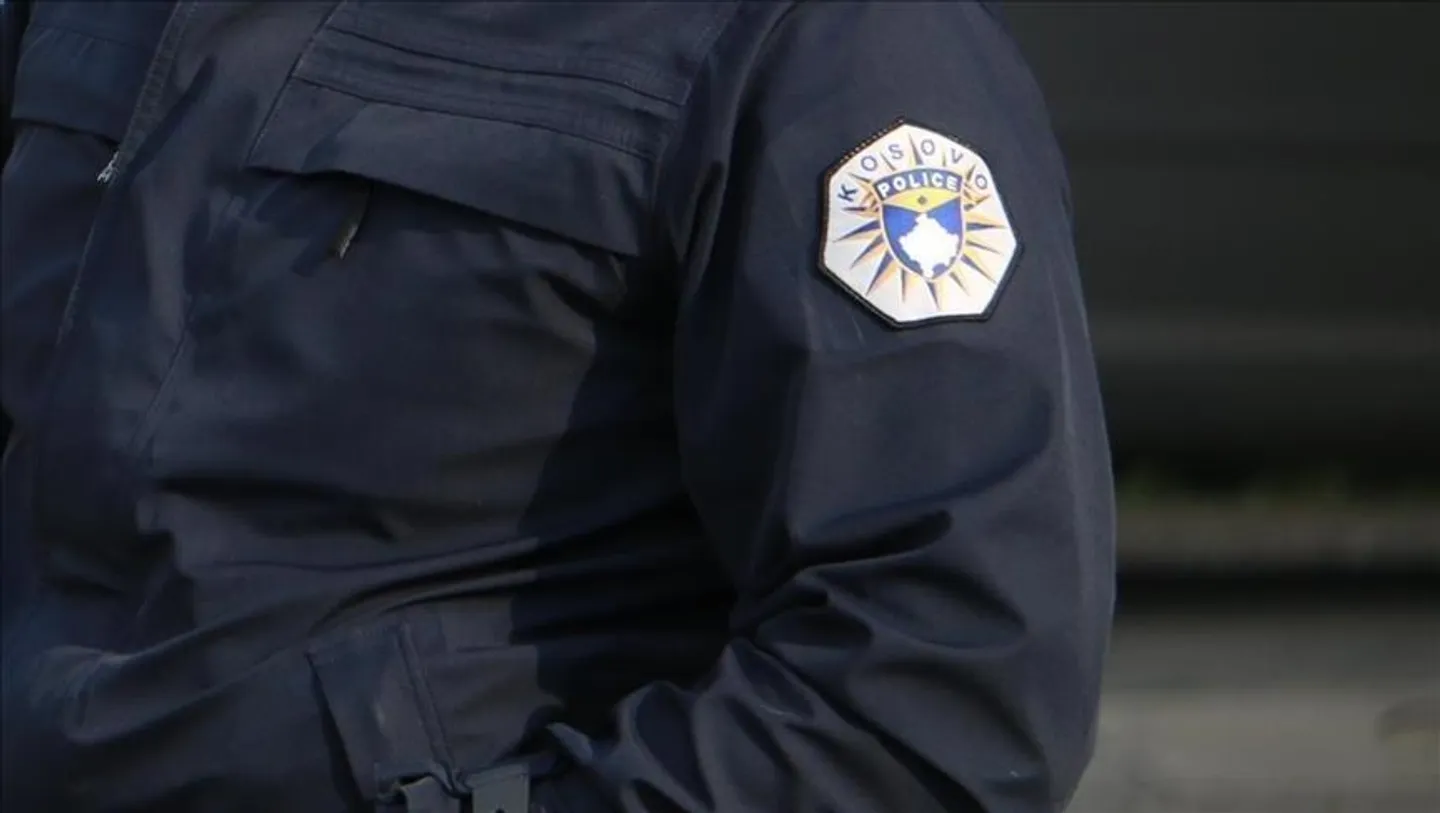 Косовската полиција влезе во просториите на ПИОМ во Северна Митровица