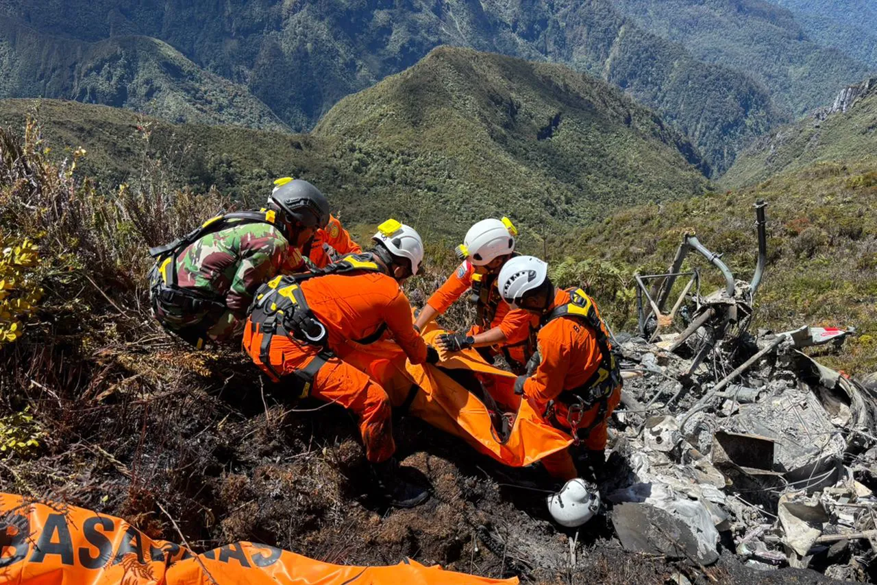 Helikopter jatuh di Mimika, seluruh penumpang meninggal
