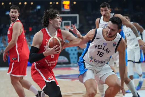 Ευρωμπάσκετ: Στον τελικό η Τουρκία