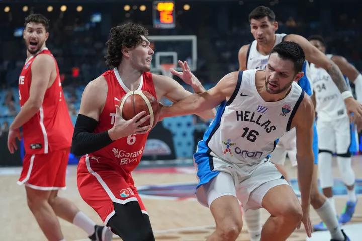 Ευρωμπάσκετ: Στον τελικό η Τουρκία