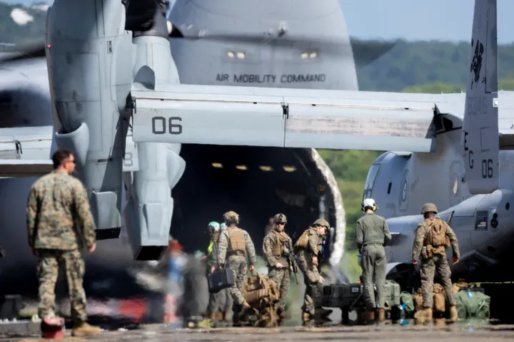 Tempers flare as US shutdown threatens pay of 1.3 million active-duty American troops