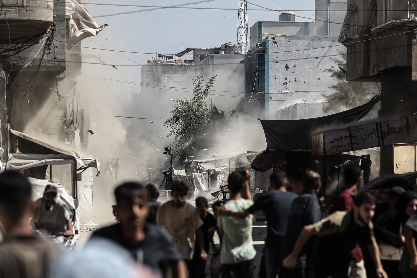 Hiljade raseljene dok Izrael gađa UNRWA škole u kojima su civili u Gazi