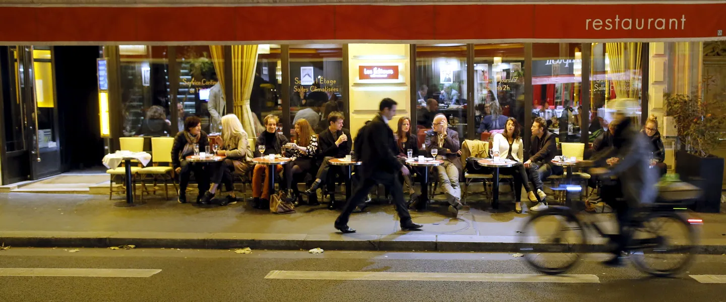 Une influenceuse refusée d’un restaurant parisien à cause de son “prénom”, un cas loin d’être isolé