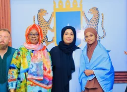 Ramla Ali: Somalia’s first Olympic boxer returns home after three decades to hero's welcome