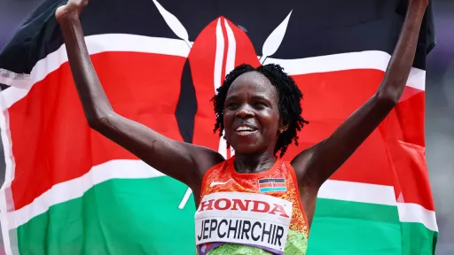 Kenya's Peres Jepchirchir beats Ethiopa's Tigst Assefa to marathon gold