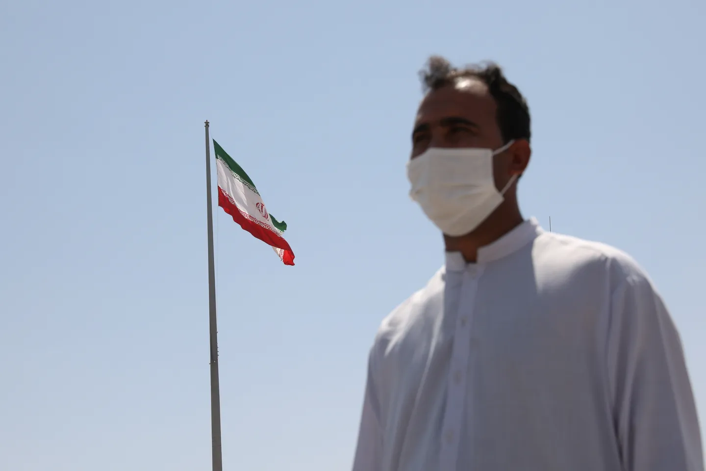 هوای شهر مشهد در شمال شرق ایران برای هفدهمین روز متوالی در وضعیت ناسالم قرار گرفت