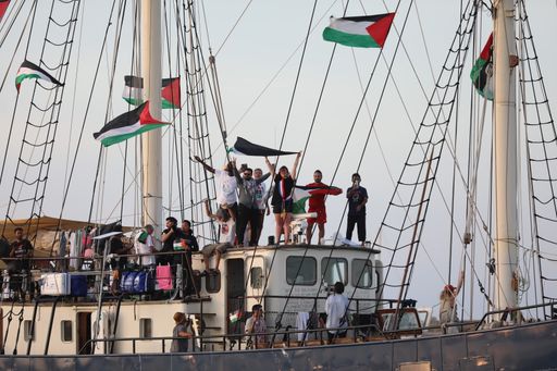 "أسطول الصمود".. الدفاع التركية: نتابع عمليات الإغاثة في شرق المتوسط وفق القانون الدولي