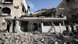 Të paktën 17 të vrarë, dhjetëra të plagosur nga sulmet izraelite në Rripin e Gazës