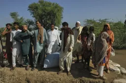 Flood survivors in Pakistan's eastern Punjab return home as waters recede after weeks of devastation