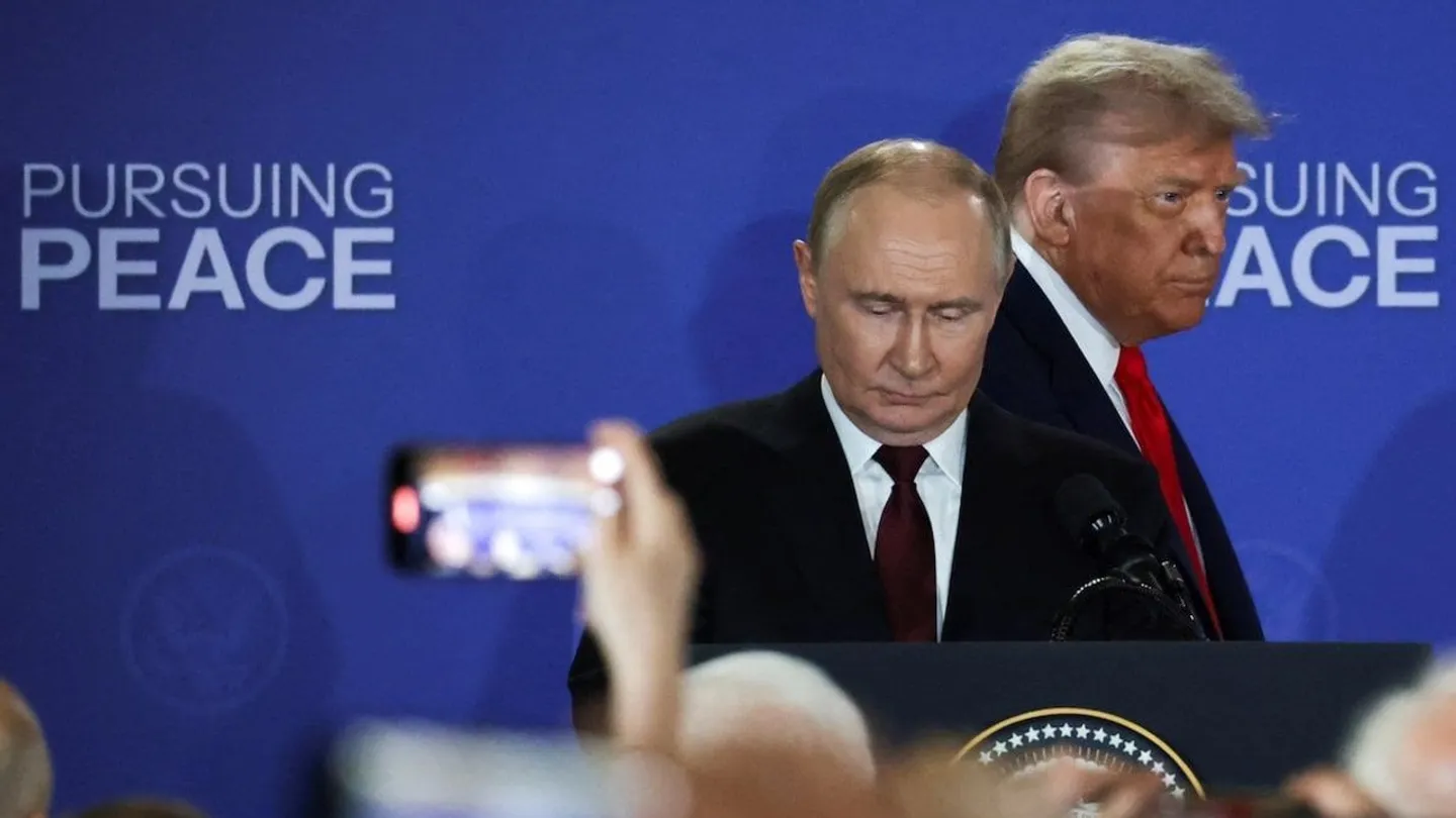 Трамп требует от Европы быть жестче с Россией