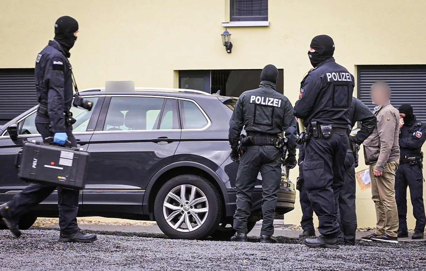 Razzia gegen mutmaßlich rechtsradikale Gruppen in drei Bundesländern