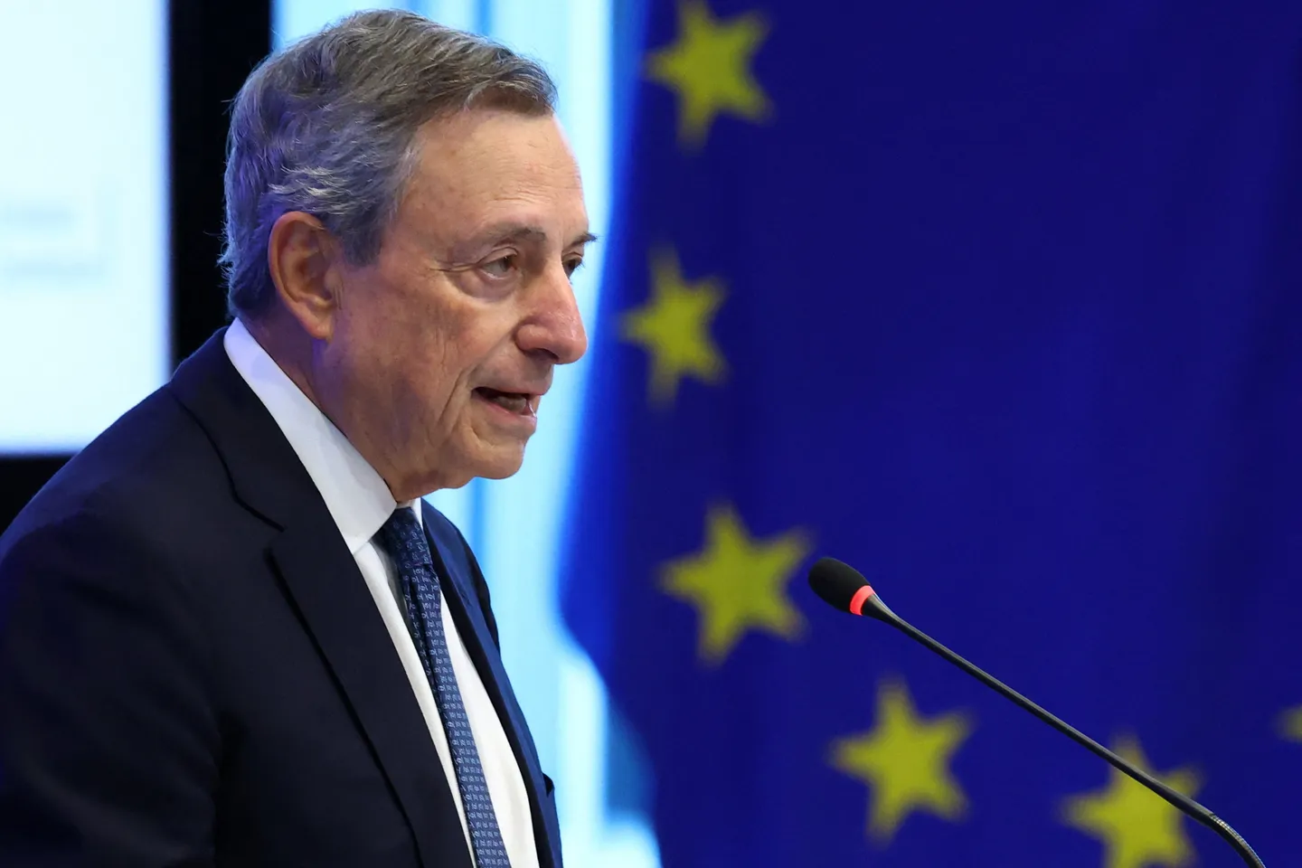 Europe risks falling behind US and China without swift economic reforms, warns Draghi