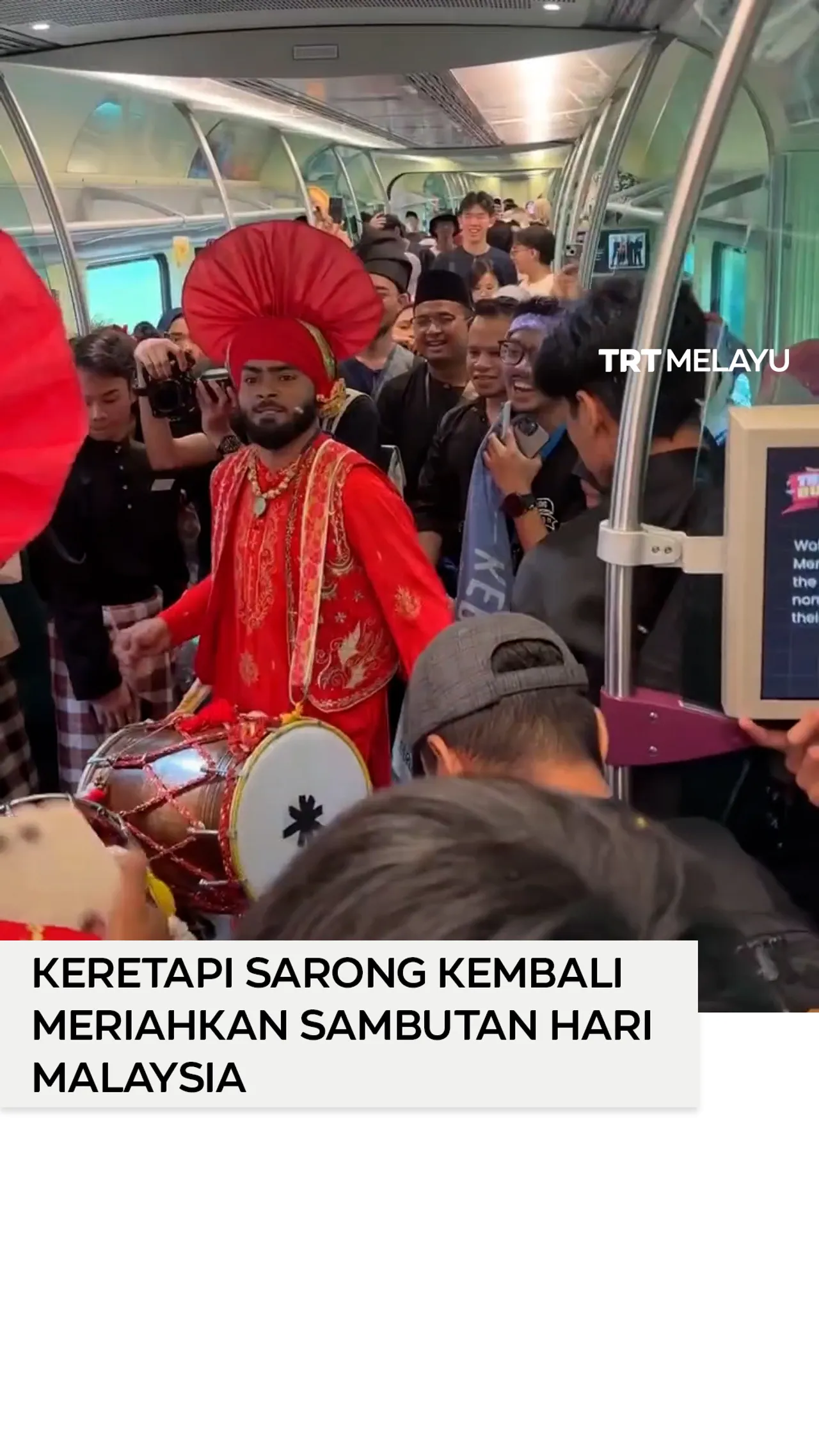 Keretapi Sarong kembali meriahkan sambutan Hari Malaysia