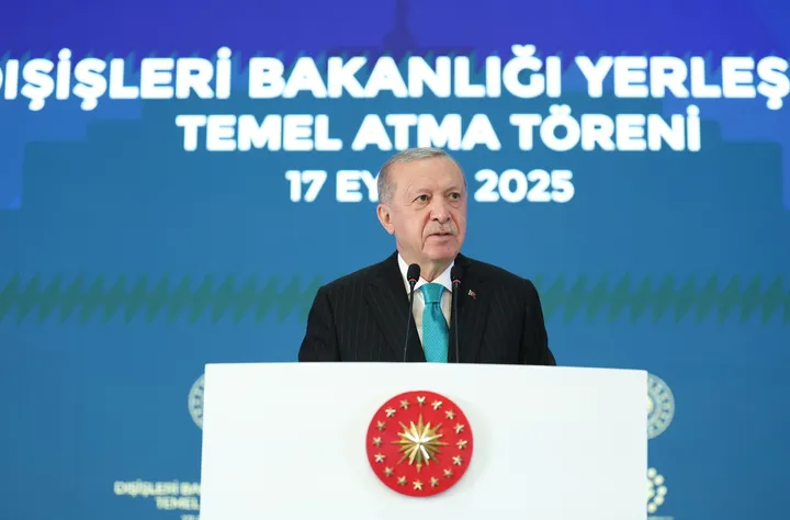 Erdoğan: Myslimanët nuk do të heqin dorë nga të drejtat e tyre mbi Kudsin Lindor
