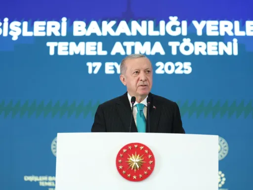 Erdogan: "A Türkiye continuará a ser totalmente solidária com os alvos do banditismo israelita”