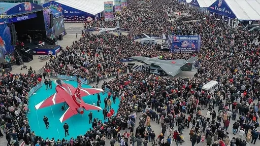 Ветеранка од НАСА ги пофали напорите на Туркије во вселената, предвидува повеќе турски астронаути
