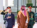 "مظلة ردع نووي".. الإعلام السعودي يحتفي باتفاقية الدفاع بين الرياض وإسلام آباد