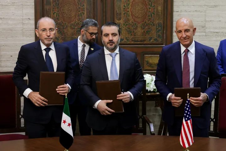 Syria’s foreign minister meets US officials in Washington